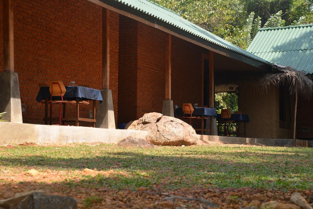 Jungle Beach Hostel Unawatuna Zewnętrze zdjęcie