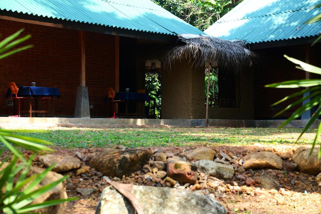Jungle Beach Hostel Unawatuna Zewnętrze zdjęcie