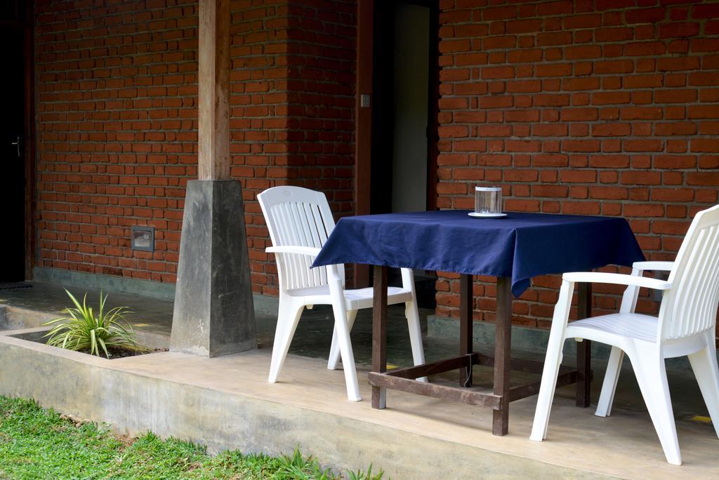 Jungle Beach Hostel Unawatuna Zewnętrze zdjęcie